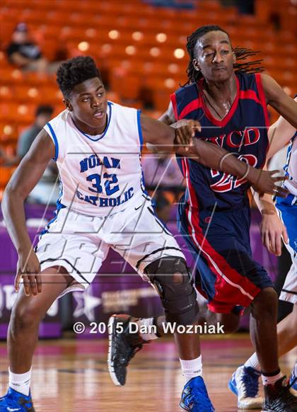 Thumbnail 3 in Nolan Catholic vs. Fort Worth Country Day (DFW Basketball Challenge) photogallery.