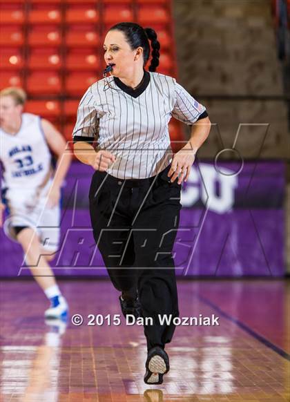 Thumbnail 2 in Nolan Catholic vs. Fort Worth Country Day (DFW Basketball Challenge) photogallery.