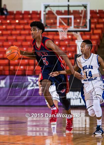 Thumbnail 1 in Nolan Catholic vs. Fort Worth Country Day (DFW Basketball Challenge) photogallery.