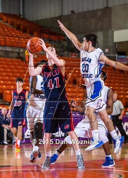 Thumbnail 2 in Nolan Catholic vs. Fort Worth Country Day (DFW Basketball Challenge) photogallery.