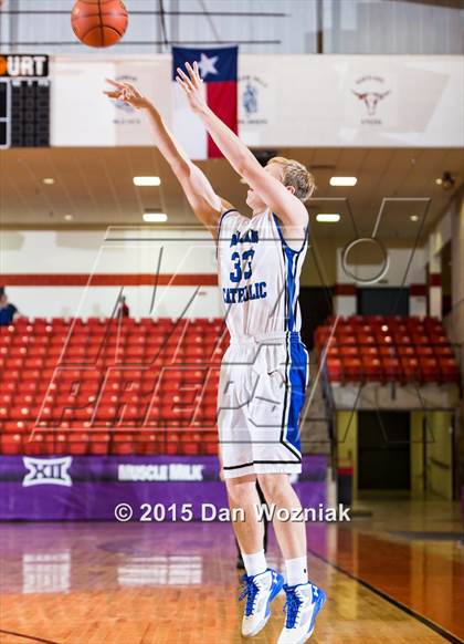 Thumbnail 2 in Nolan Catholic vs. Fort Worth Country Day (DFW Basketball Challenge) photogallery.