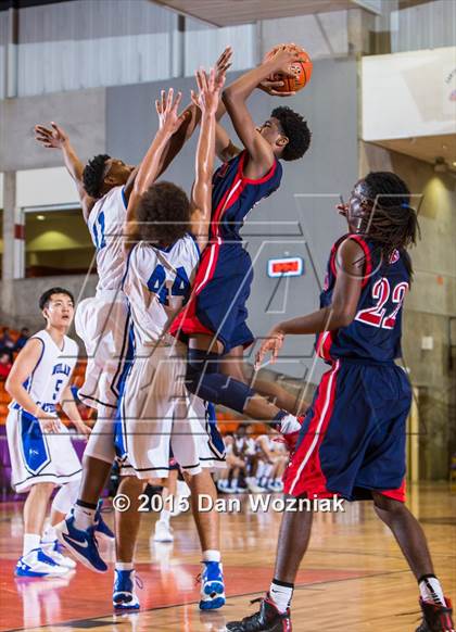Thumbnail 3 in Nolan Catholic vs. Fort Worth Country Day (DFW Basketball Challenge) photogallery.
