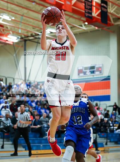Thumbnail 3 in Muenster vs. Clarksville (UIL 2A Regional Semifinal) photogallery.