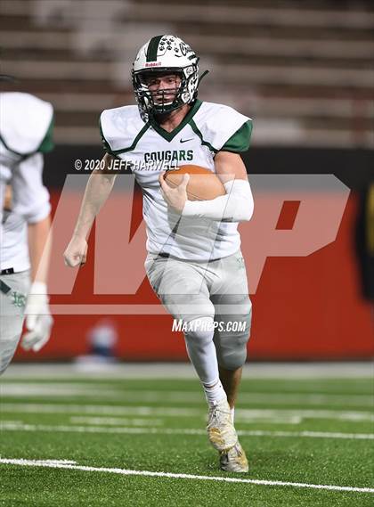 Thumbnail 3 in Lake Catholic @ Ursuline (OHSAA D4 Regional Final) photogallery.