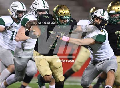 Thumbnail 1 in Lake Catholic @ Ursuline (OHSAA D4 Regional Final) photogallery.