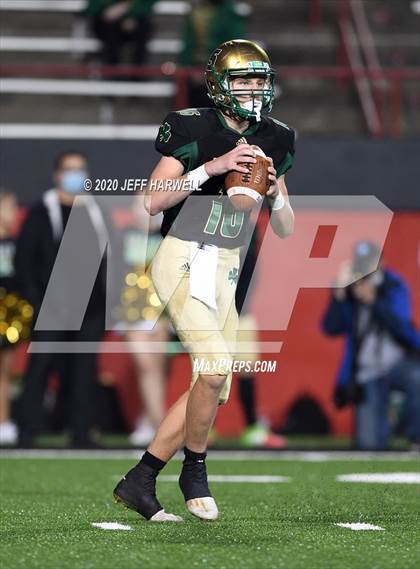 Thumbnail 2 in Lake Catholic @ Ursuline (OHSAA D4 Regional Final) photogallery.