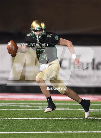 Thumbnail 3 in Lake Catholic @ Ursuline (OHSAA D4 Regional Final) photogallery.