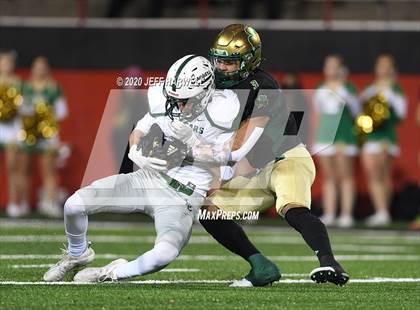 Thumbnail 3 in Lake Catholic @ Ursuline (OHSAA D4 Regional Final) photogallery.