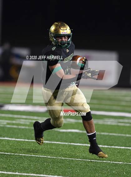 Thumbnail 1 in Lake Catholic @ Ursuline (OHSAA D4 Regional Final) photogallery.
