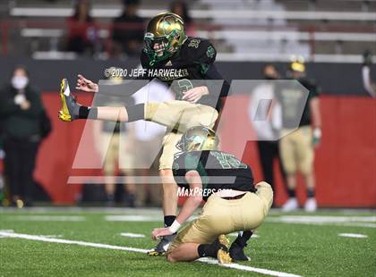 Thumbnail 1 in Lake Catholic @ Ursuline (OHSAA D4 Regional Final) photogallery.