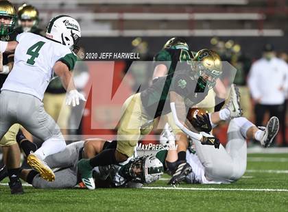 Thumbnail 3 in Lake Catholic @ Ursuline (OHSAA D4 Regional Final) photogallery.