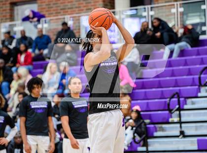 Thumbnail 2 in Woodward @ Middletown photogallery.