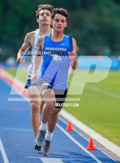 Thumbnail 1 in GIAA 3A Finals (800 Meters Relay Heat 2) photogallery.