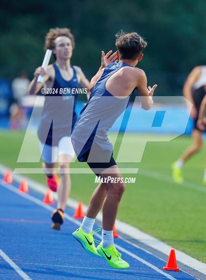 Thumbnail 1 in GIAA 3A Finals (800 Meters Relay Heat 2) photogallery.