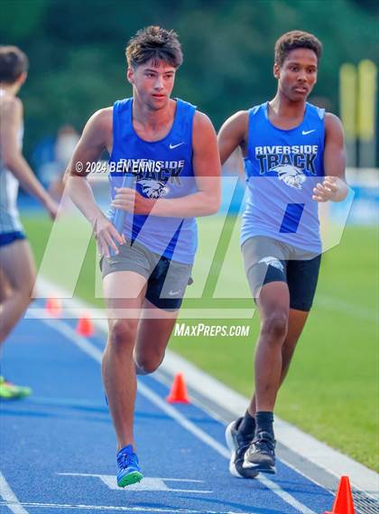 Thumbnail 1 in GIAA 3A Finals (800 Meters Relay Heat 2) photogallery.
