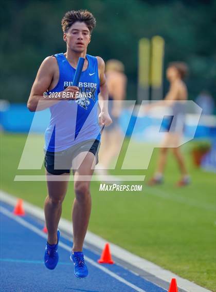 Thumbnail 3 in GIAA 3A Finals (800 Meters Relay Heat 2) photogallery.