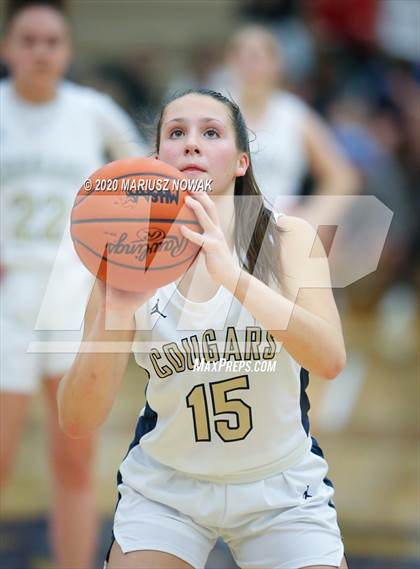 Thumbnail 2 in Utica Eisenhower vs. Stoney Creek (MHSAA District Semifinal) photogallery.