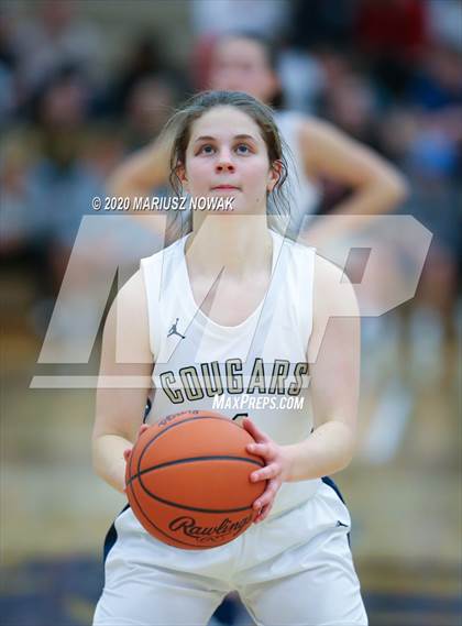 Thumbnail 2 in Utica Eisenhower vs. Stoney Creek (MHSAA District Semifinal) photogallery.