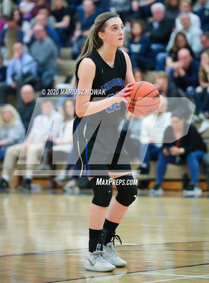 Thumbnail 2 in Utica Eisenhower vs. Stoney Creek (MHSAA District Semifinal) photogallery.