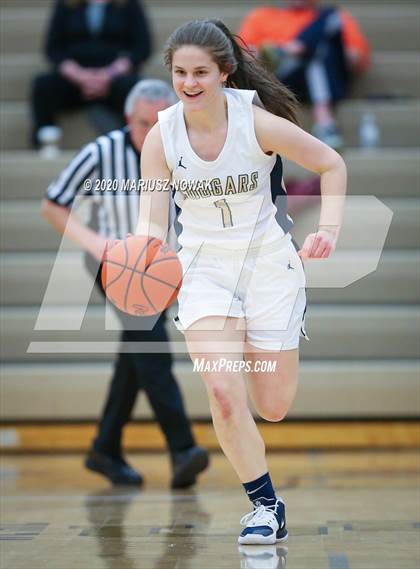 Thumbnail 3 in Utica Eisenhower vs. Stoney Creek (MHSAA District Semifinal) photogallery.