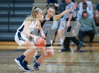 Thumbnail 1 in Utica Eisenhower vs. Stoney Creek (MHSAA District Semifinal) photogallery.