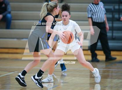 Thumbnail 3 in Utica Eisenhower vs. Stoney Creek (MHSAA District Semifinal) photogallery.
