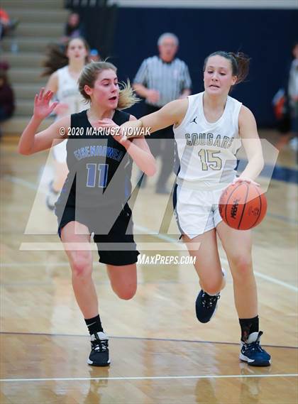 Thumbnail 3 in Utica Eisenhower vs. Stoney Creek (MHSAA District Semifinal) photogallery.