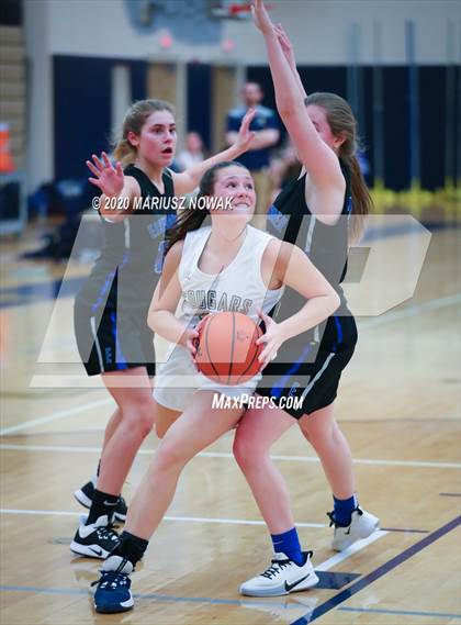 Thumbnail 3 in Utica Eisenhower vs. Stoney Creek (MHSAA District Semifinal) photogallery.