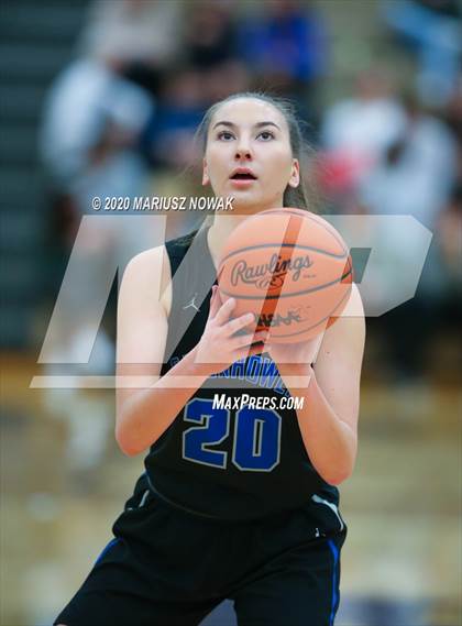 Thumbnail 3 in Utica Eisenhower vs. Stoney Creek (MHSAA District Semifinal) photogallery.