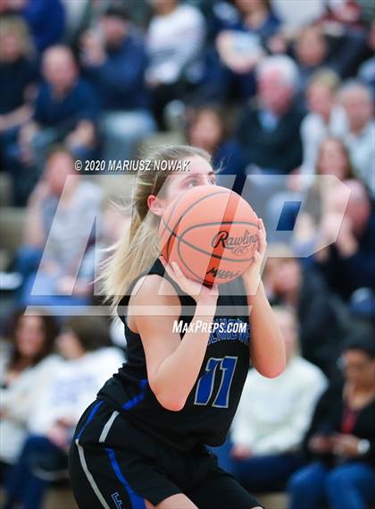 Thumbnail 1 in Utica Eisenhower vs. Stoney Creek (MHSAA District Semifinal) photogallery.