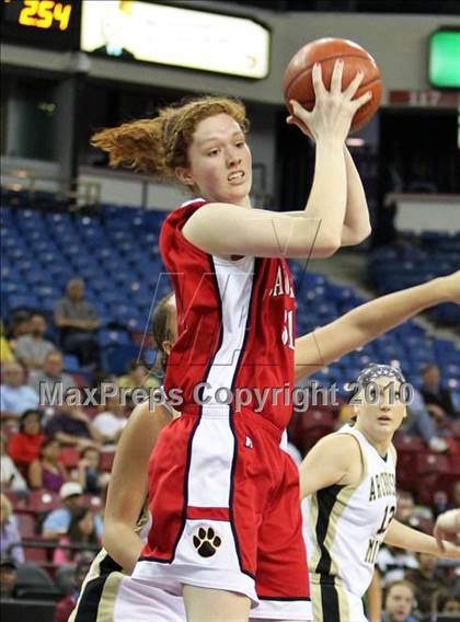 Thumbnail 2 in Archbishop Mitty vs. Carondelet (CIF NorCal D2 Final) photogallery.