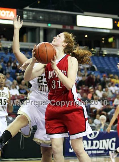 Thumbnail 3 in Archbishop Mitty vs. Carondelet (CIF NorCal D2 Final) photogallery.