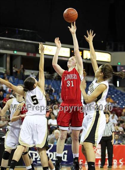 Thumbnail 1 in Archbishop Mitty vs. Carondelet (CIF NorCal D2 Final) photogallery.