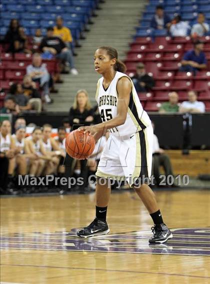 Thumbnail 2 in Archbishop Mitty vs. Carondelet (CIF NorCal D2 Final) photogallery.