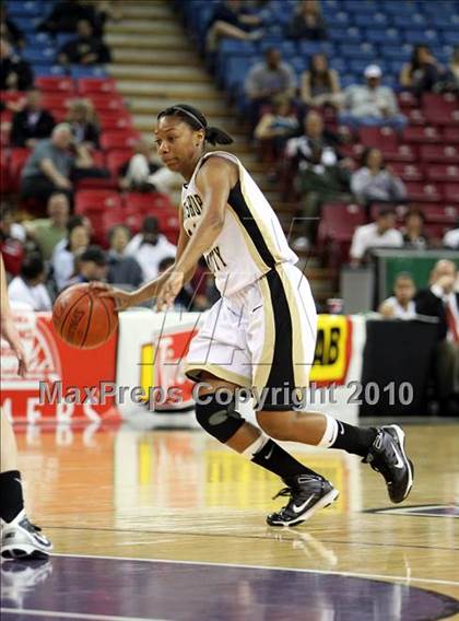 Thumbnail 1 in Archbishop Mitty vs. Carondelet (CIF NorCal D2 Final) photogallery.