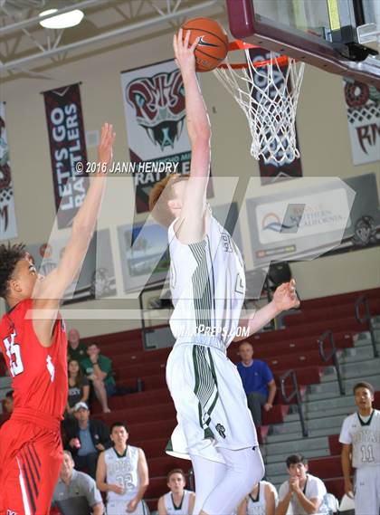 Thumbnail 1 in View Park vs. Royal (Rancho Mirage Holiday Invitational) photogallery.