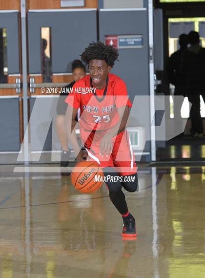 Thumbnail 2 in View Park vs. Royal (Rancho Mirage Holiday Invitational) photogallery.