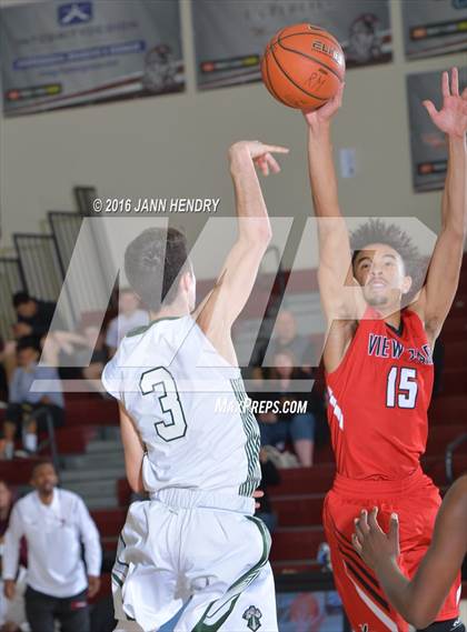 Thumbnail 1 in View Park vs. Royal (Rancho Mirage Holiday Invitational) photogallery.