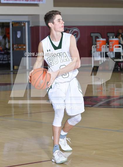 Thumbnail 3 in View Park vs. Royal (Rancho Mirage Holiday Invitational) photogallery.