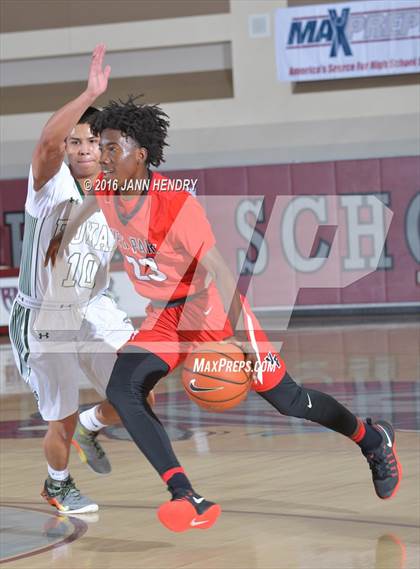 Thumbnail 1 in View Park vs. Royal (Rancho Mirage Holiday Invitational) photogallery.