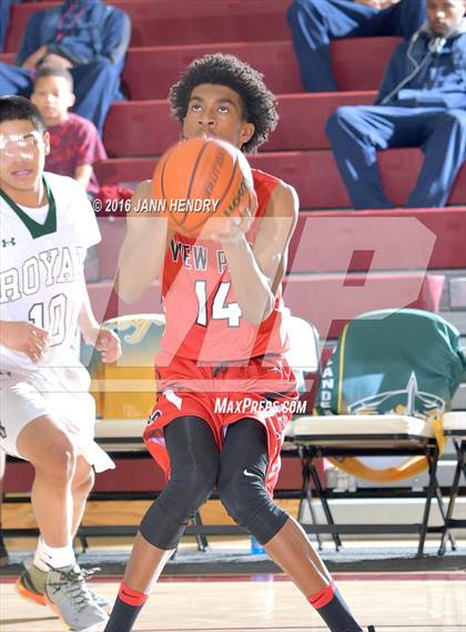 Thumbnail 2 in View Park vs. Royal (Rancho Mirage Holiday Invitational) photogallery.