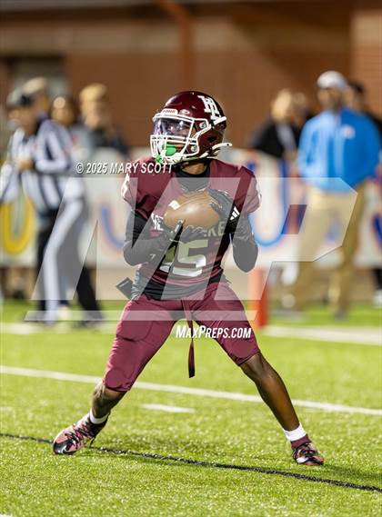 Thumbnail 2 in Madison Central @ Horn Lake (MHSAA 7A Round 1) photogallery.