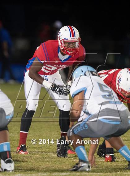 Thumbnail 3 in East Bakersfield vs. South photogallery.