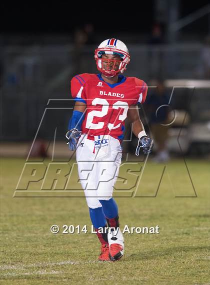 Thumbnail 1 in East Bakersfield vs. South photogallery.