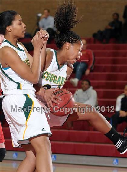 Thumbnail 1 in St. Francis vs. Kennedy (Common Good Classic) photogallery.