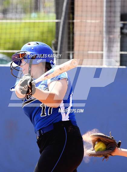 Thumbnail 2 in Dixie vs Bishop Gorman photogallery.
