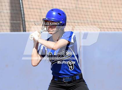 Thumbnail 3 in Dixie vs Bishop Gorman photogallery.