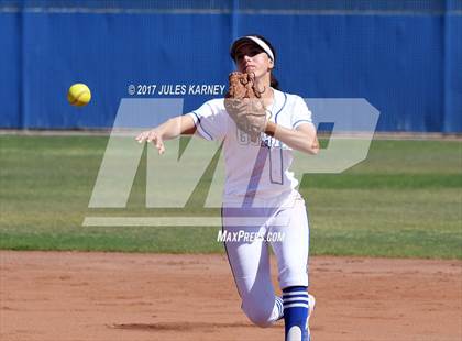 Thumbnail 3 in Dixie vs Bishop Gorman photogallery.