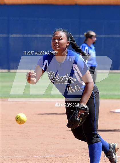 Thumbnail 1 in Dixie vs Bishop Gorman photogallery.