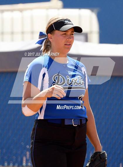Thumbnail 1 in Dixie vs Bishop Gorman photogallery.